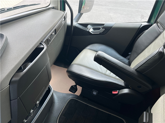 Volvo FH540 8X4 tandem med løftebogie -Nopa pendeltip