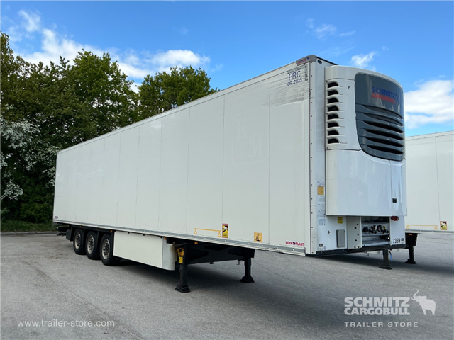 Schmitz Semi Reefer Meat hanging system