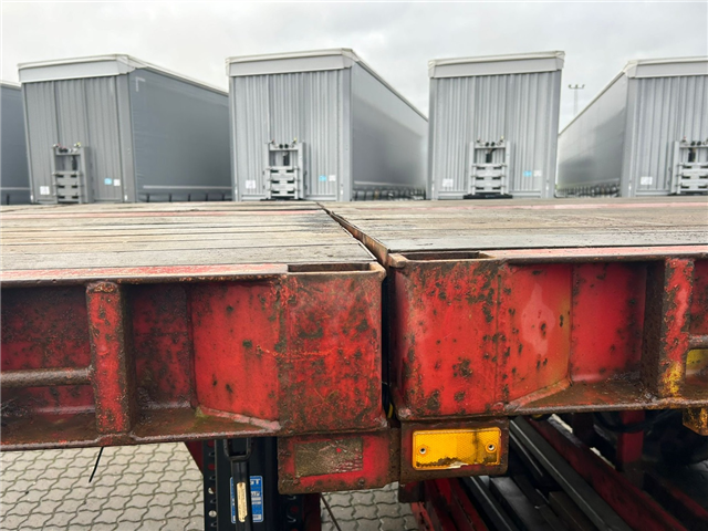 Broshuis Flatbed m. Udtræk