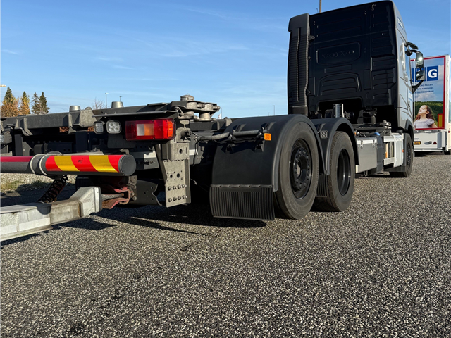 Volvo FH500 Forvogn med Vekselladsopbygning Sælges.