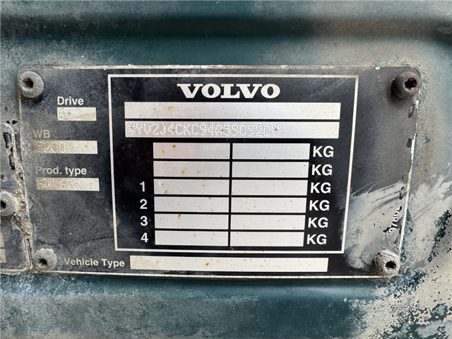 Volvo FM9/380 6x2*4 Dyretransport