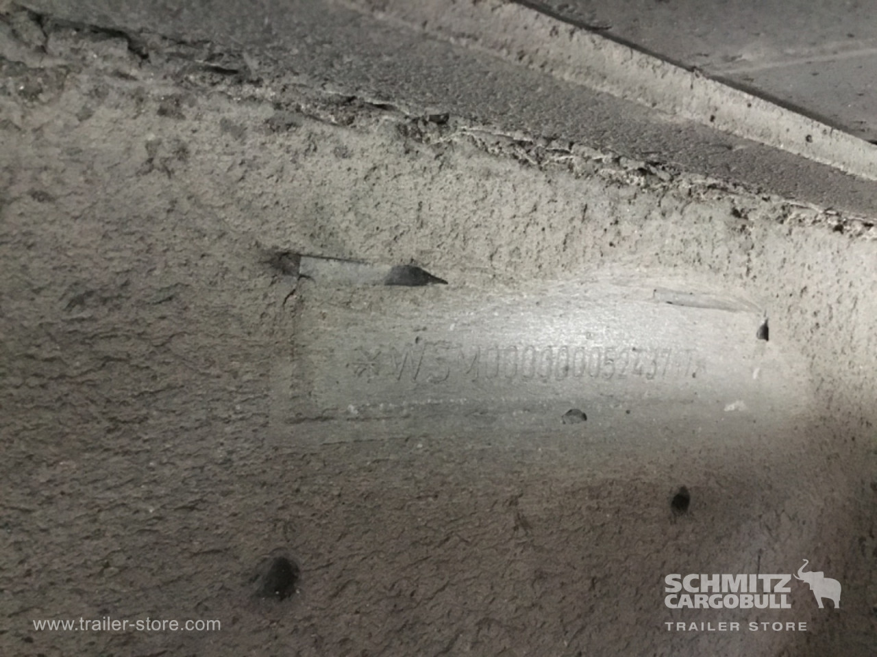 Schmitz Semi Reefer Meat hanging system