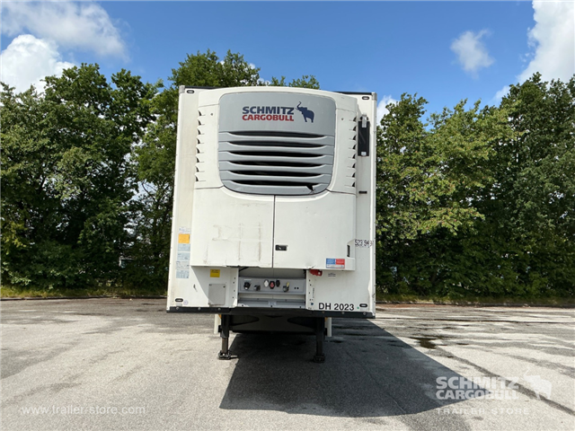 Schmitz Semi Reefer Meat hanging system