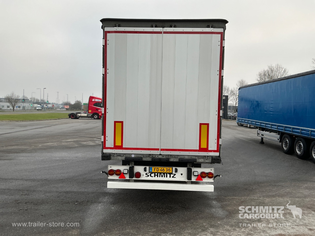 Schmitz Semi Curtainsider Standard