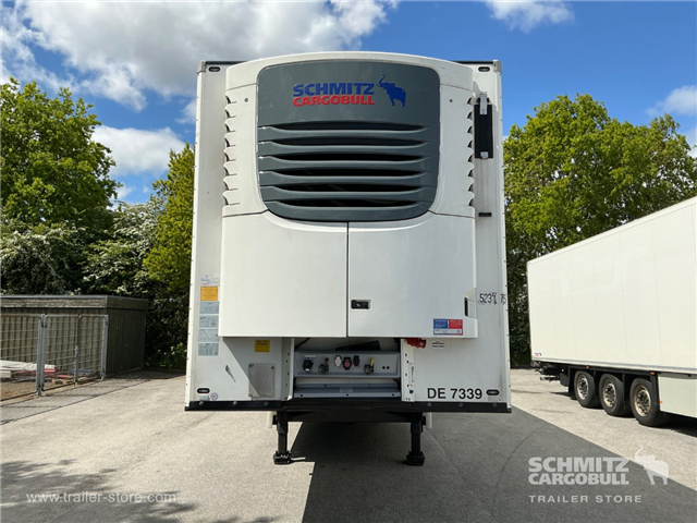 Schmitz Semi Reefer Meat hanging system