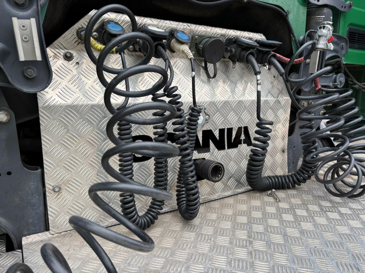 Scania R 520 A6x2NB Hydraulic