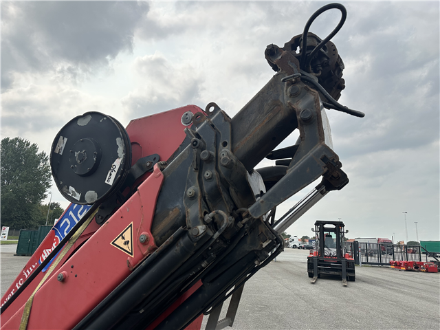 HMF 2120 K4 Fjernbetjening / Kran