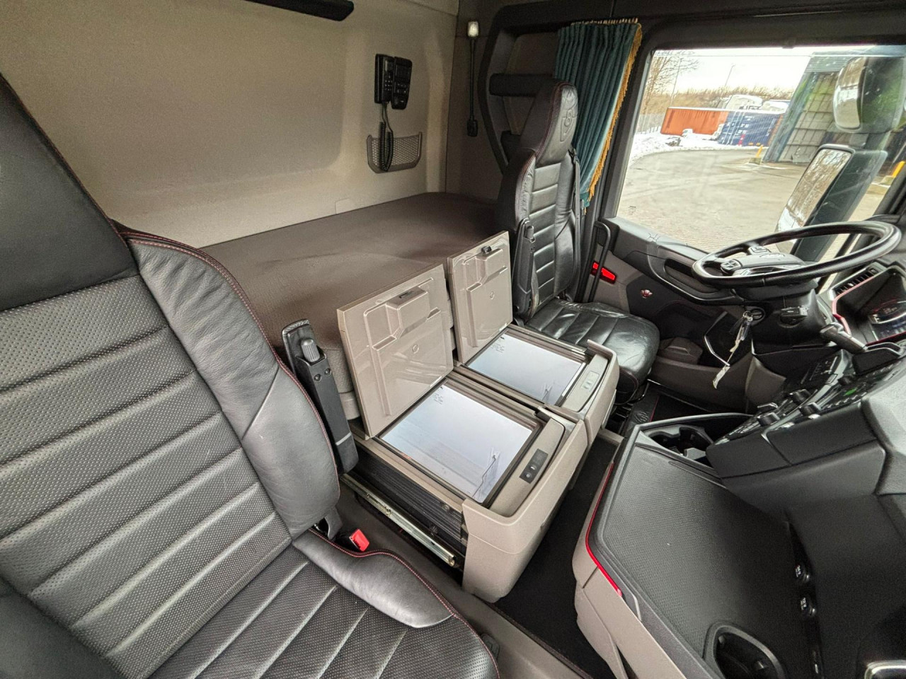 Scania R 520 A6x2NB Hydraulic