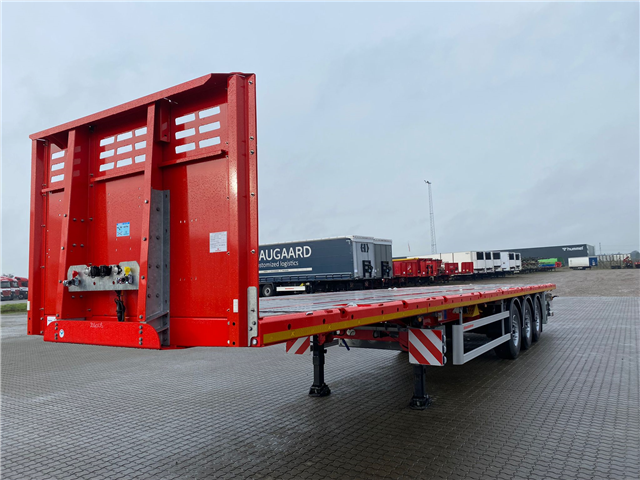 Kässbohrer SPB 3, Hårdtræsbund Flatbed