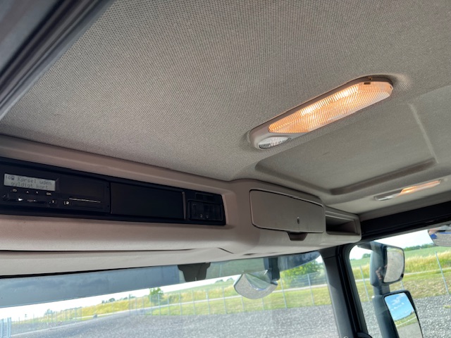 Scania P370 6X2*4 HMF2620K6
