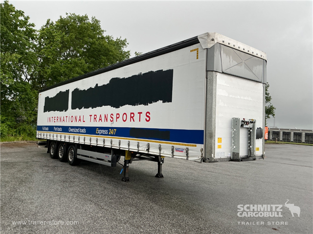 Schmitz Semi Curtainsider Standard