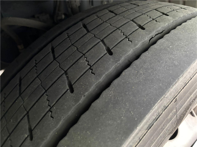 Scania P 250 B4x2NB Box/Lift