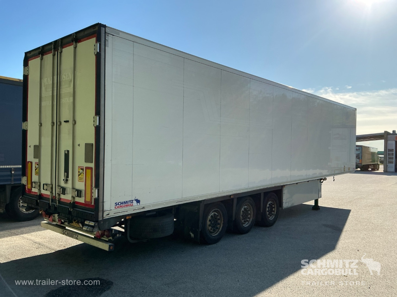 Schmitz Semi Reefer Meat hanging system