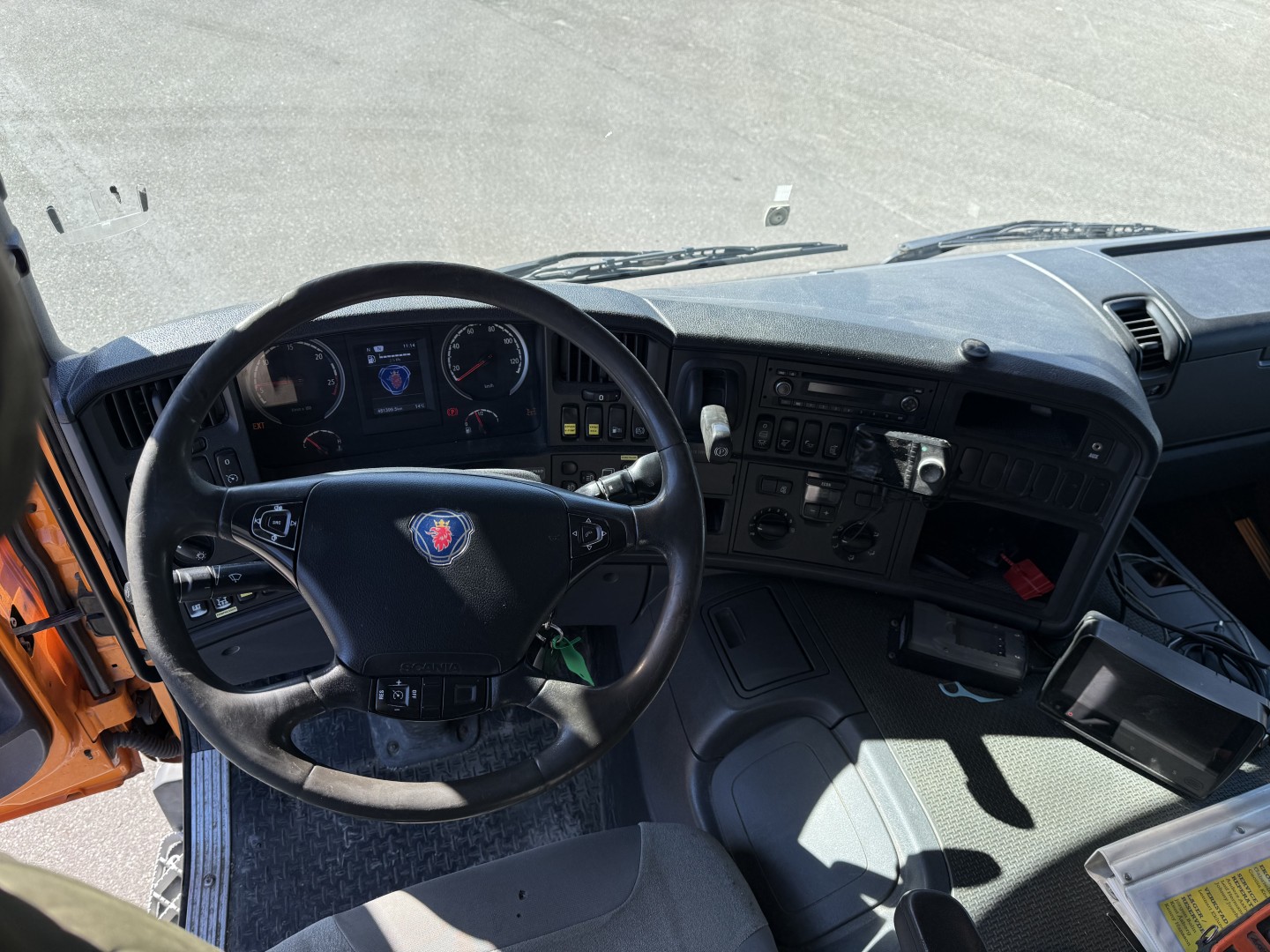 Scania P360 6x2*4 Korp & Son 12.500 l. Kombi