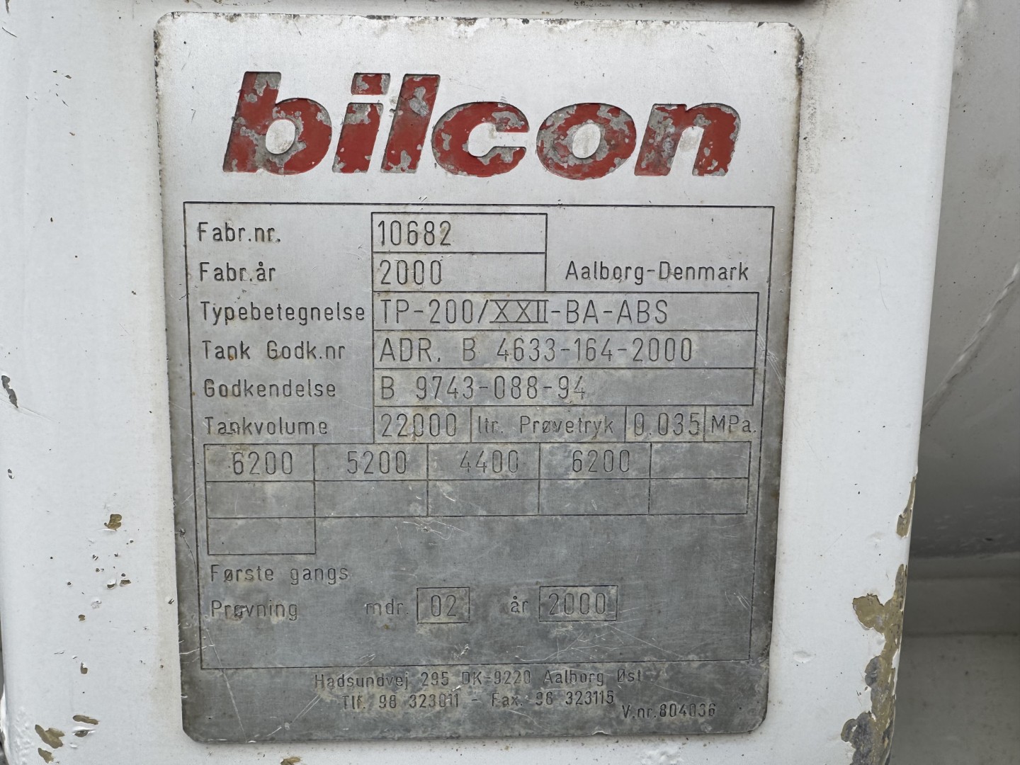 HMK Bilcon TP-200 2 akslet 22000 L ADR tank 4 Rum