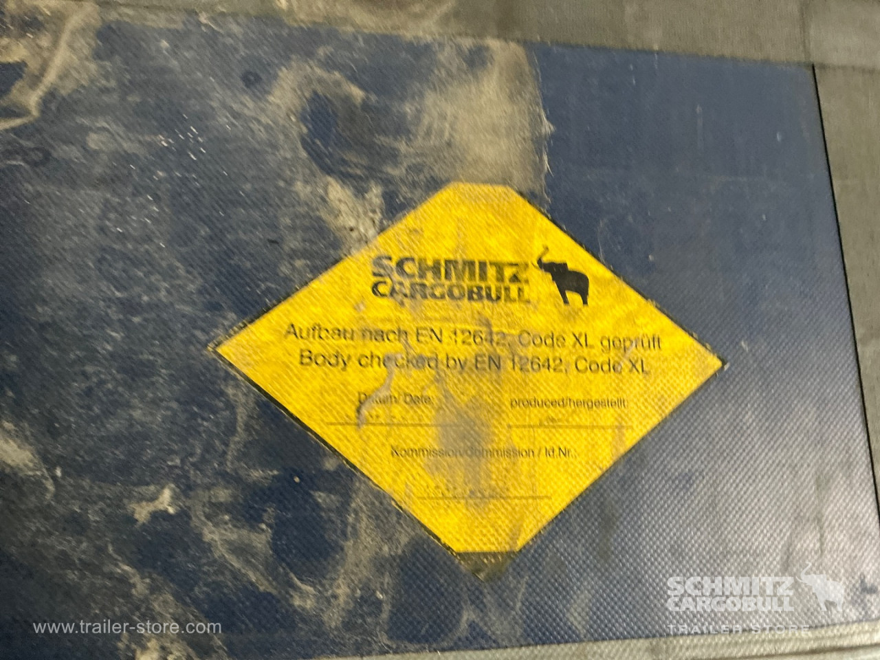 Schmitz Semi Curtainsider Mega