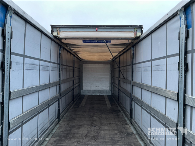 Schmitz Semi Curtainsider Standard , Foldedør højre
