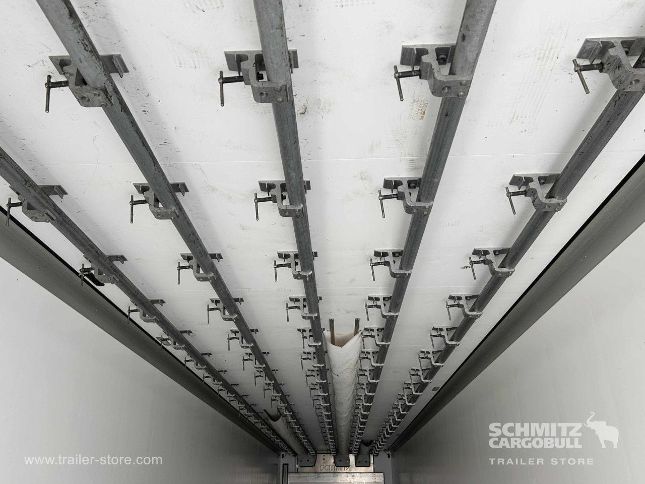 Schmitz Semi Reefer Meat hanging system