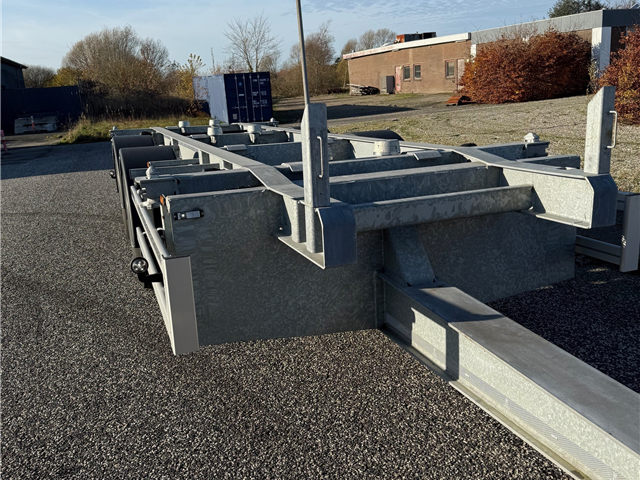 Volvo FH500 Forvogn med Vekselladsopbygning Sælges.