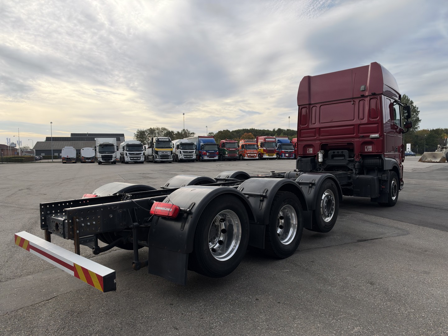DAF XF530 8x2/4 Super Space Cab Chassis Euro 6