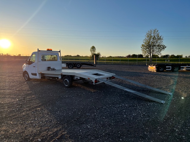 Renault Master 2.3 DCI 150HK Autotransporter – Knæklad