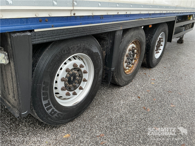 Schmitz Semi Dryfreight Standard Lift