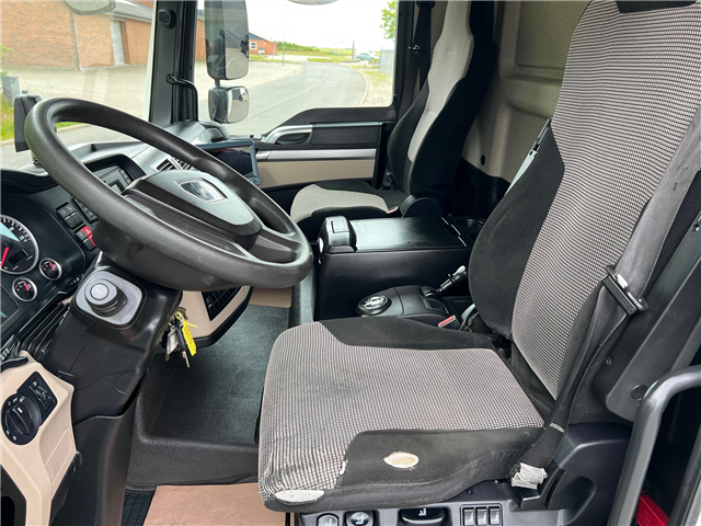 MAN TGL 12.220 kasse lift