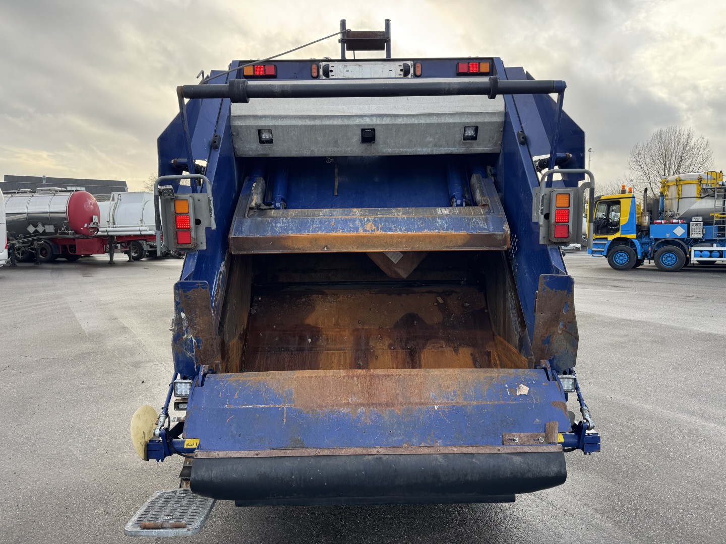 Volvo FE280 6x2*4 Euro 6 NTM 22 m3 Skraldebil