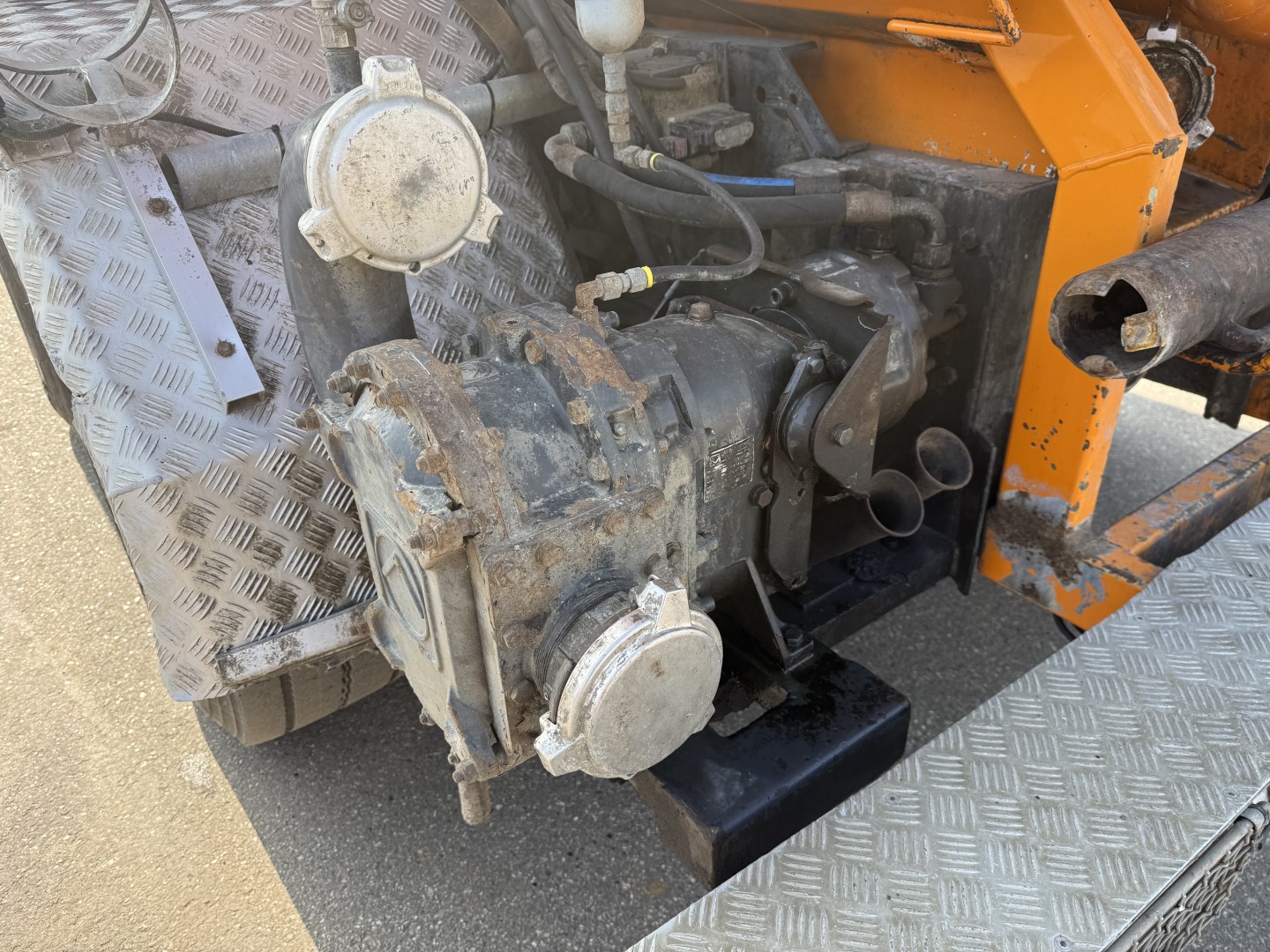 Scania P380 8x2*6 Hvidtved Larsen Flexline 414