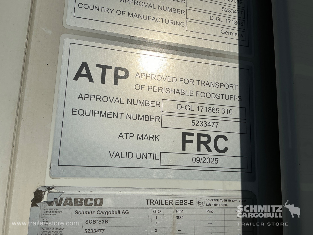 Schmitz Semi Reefer Meat hanging system