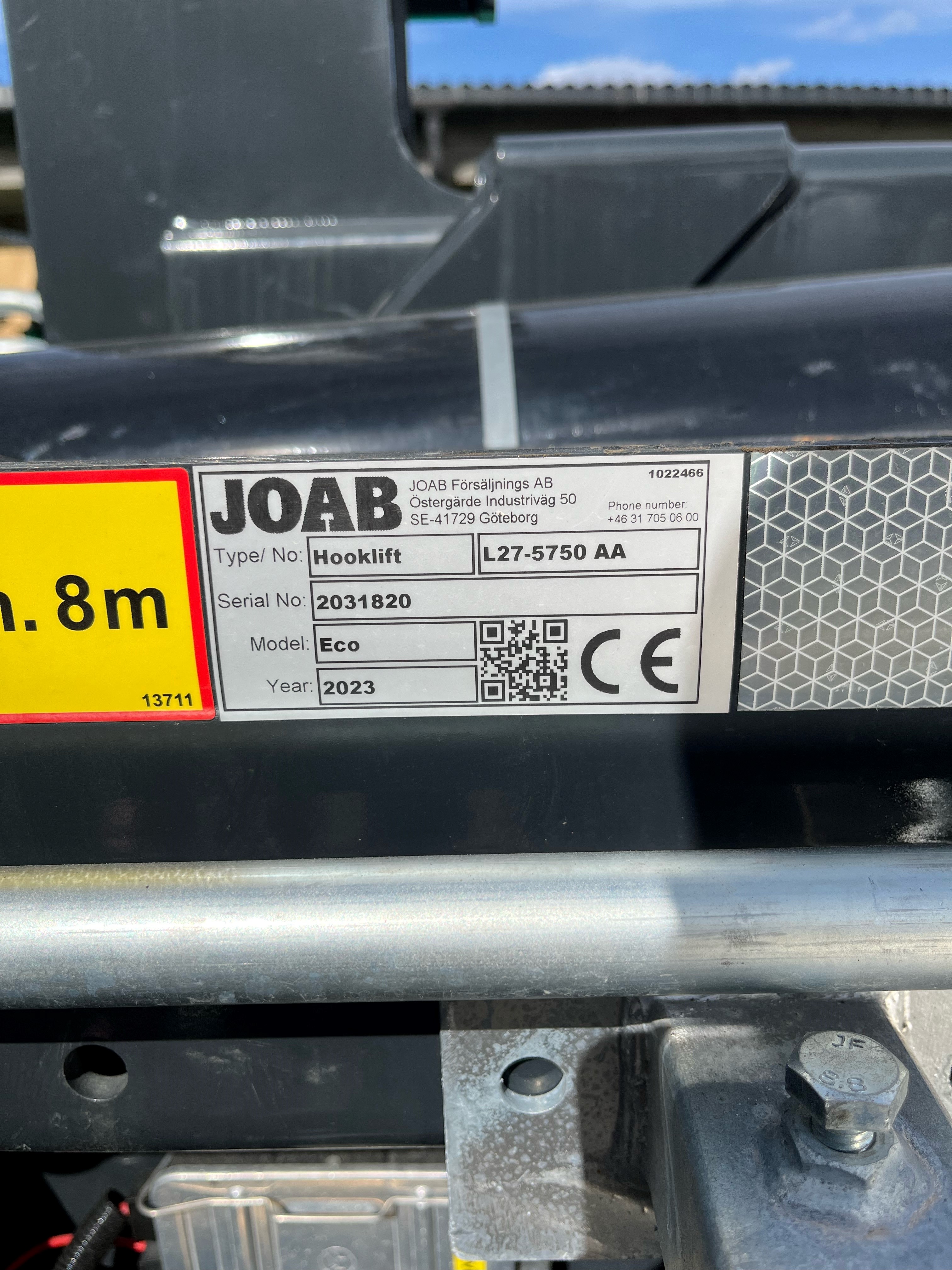 Iveco X-WAY 8X2/6 tripple-boggie med kroghejs