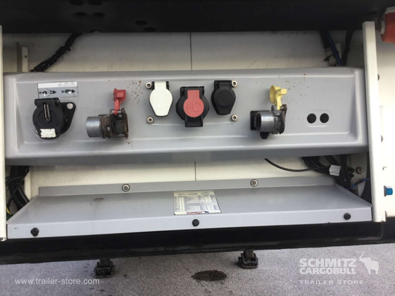 Schmitz Semi Reefer Meat hanging system