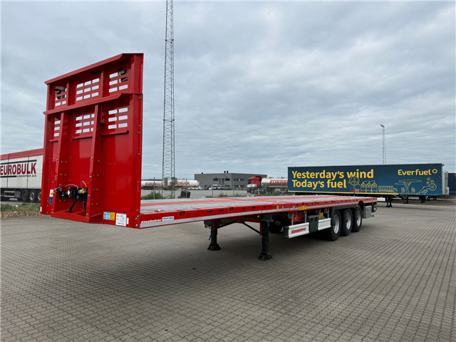 Kässbohrer SPA X3 Flatbed