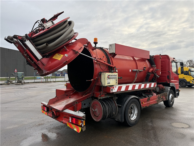 Mercedes Atego 1523 4x2 Kombi Slamsuger 6000 L