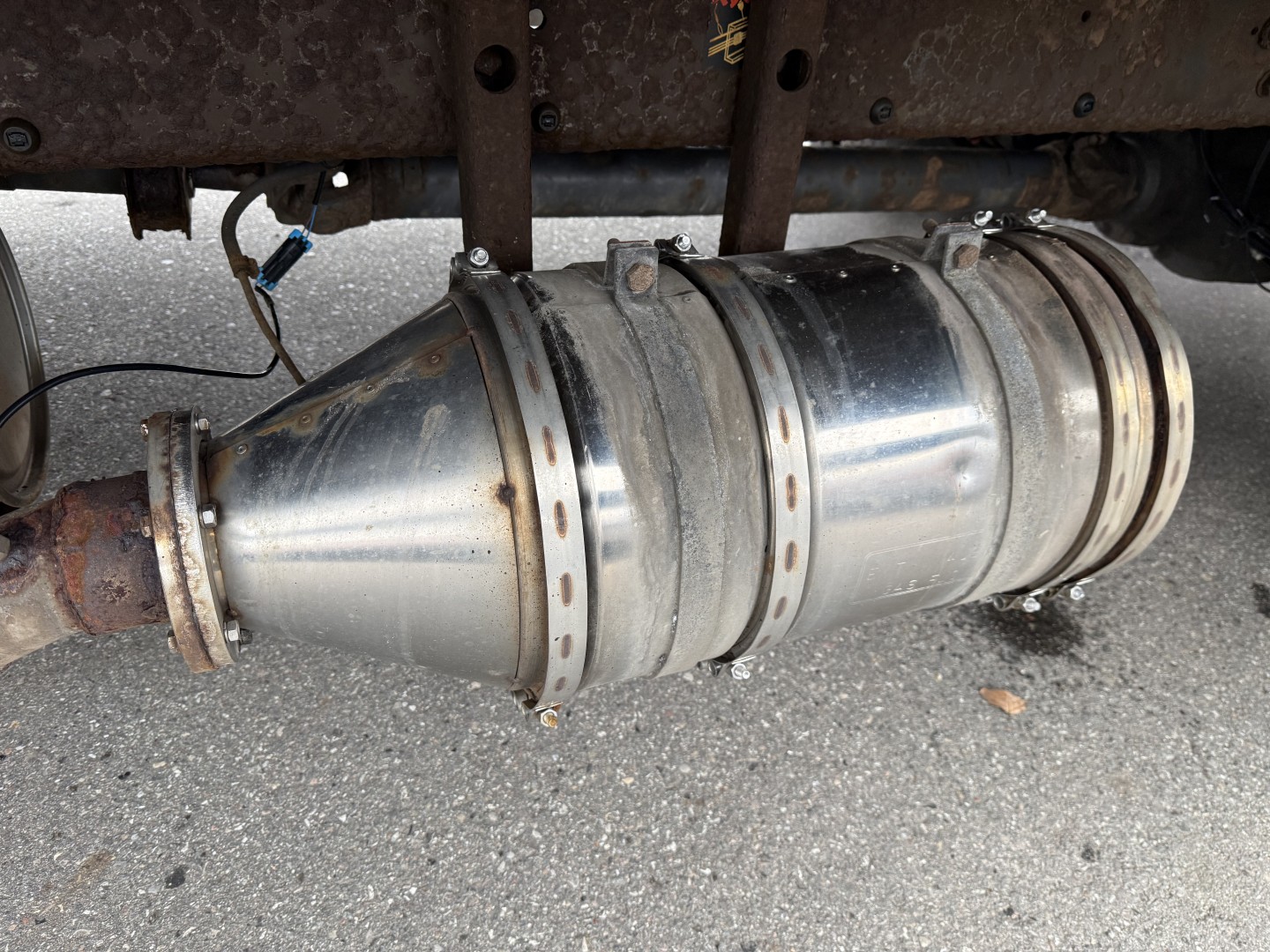 Volvo FL240 4x2 Fast kasse 6,30 m.