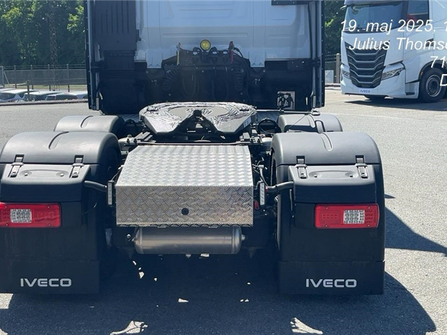 Iveco S WAY 500Hp twinsteer