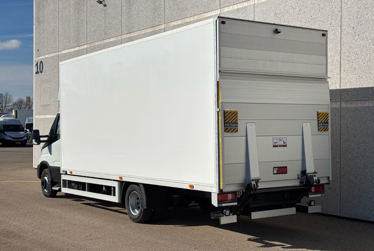 Iveco 70C21HA8/P 12 pallers
