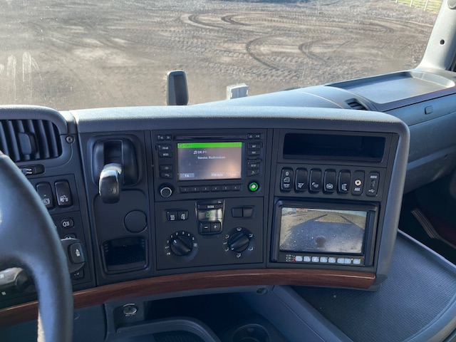 Scania G410 8X2*6 Knæklad – Machinetransporter