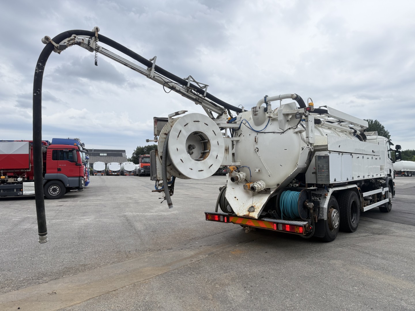 Scania P380 LB6x2*4 Hvidtved Larsen FlexLine 310