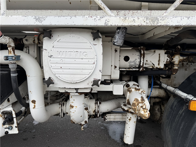 MAN 35.464 8x8 Hvidtved Larsen 9000 L