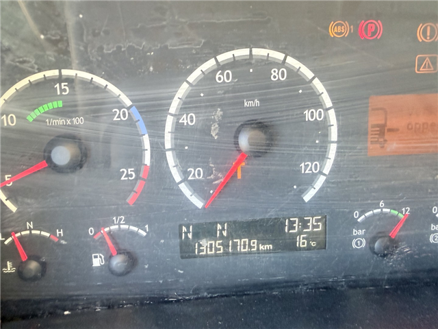 Scania R380 4x2 Knæklad med hydraulisk rampe