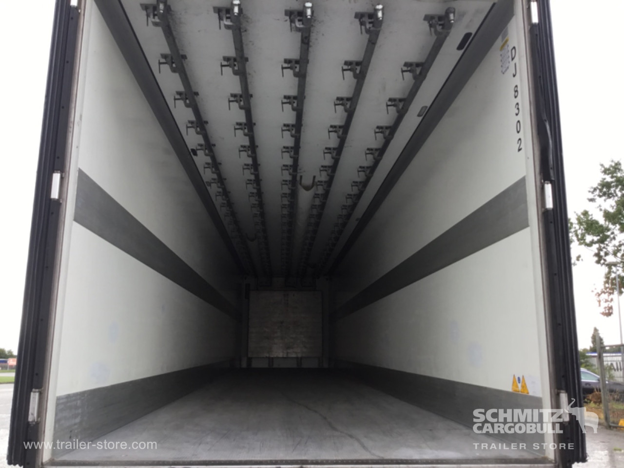 Schmitz Semi Reefer Meat hanging system