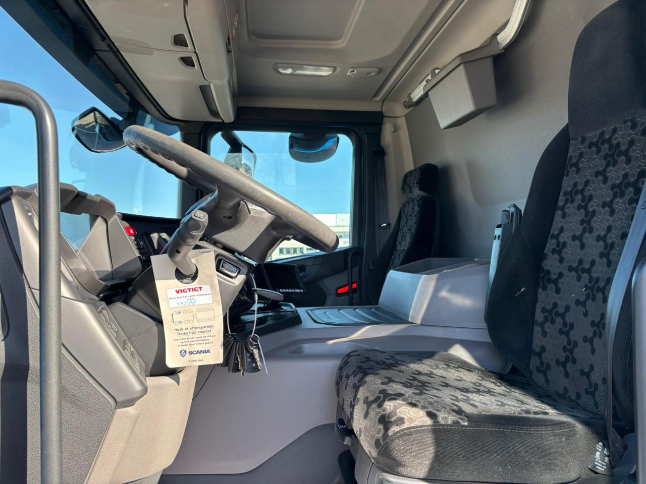 Scania P 410 B6x2*4LB Lad, Lift og træk