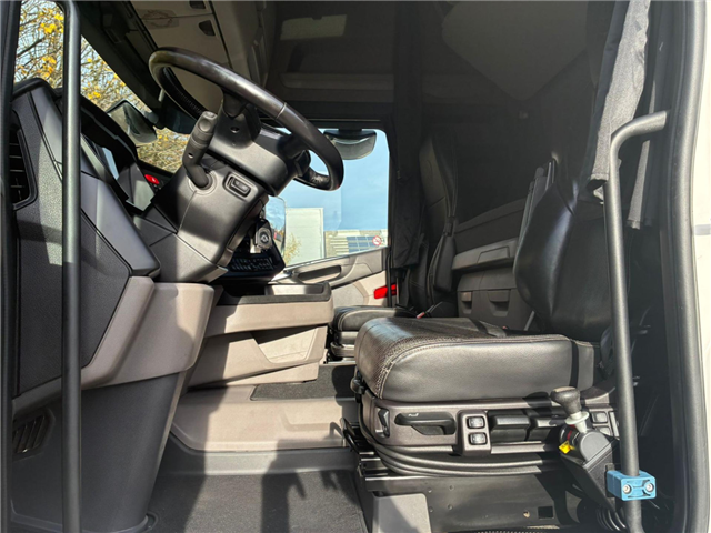 Scania R 530 A6x2NB m. 2 streng hydraulik