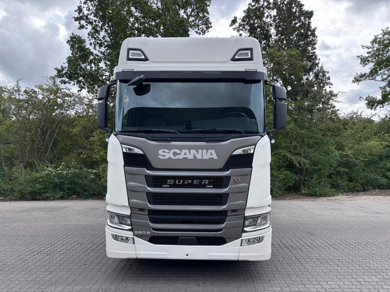 Scania R 560 A6x2NB