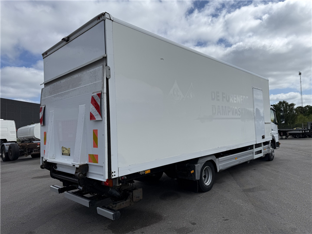 Mercedes Atego 1218 8,0 m. kasse