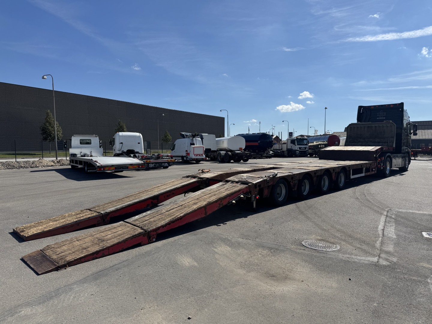 Kel-Berg / Faymonville 4 akslet Udtræks Maskintrailer