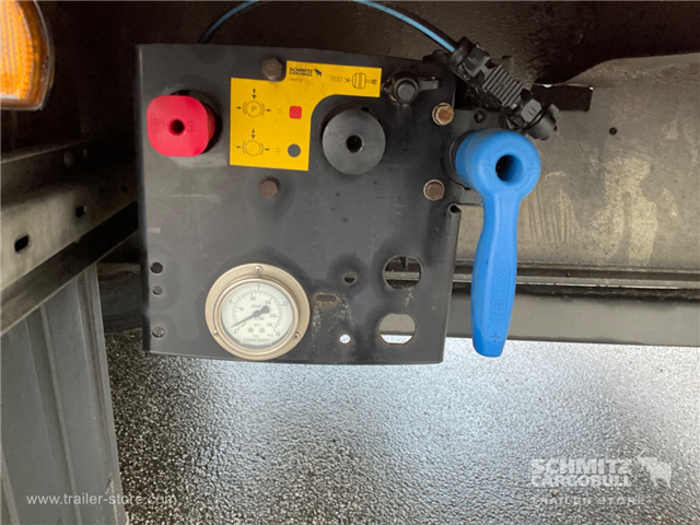 Schmitz Semi Curtainsider Standard Holder til gaffeltruck