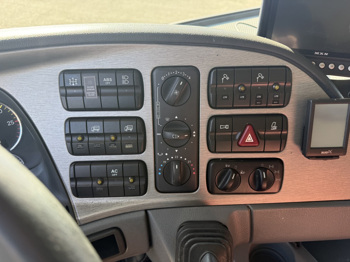 Mercedes Actros 4151 8x8 V8 Hvidtved Larsen RECycler 410