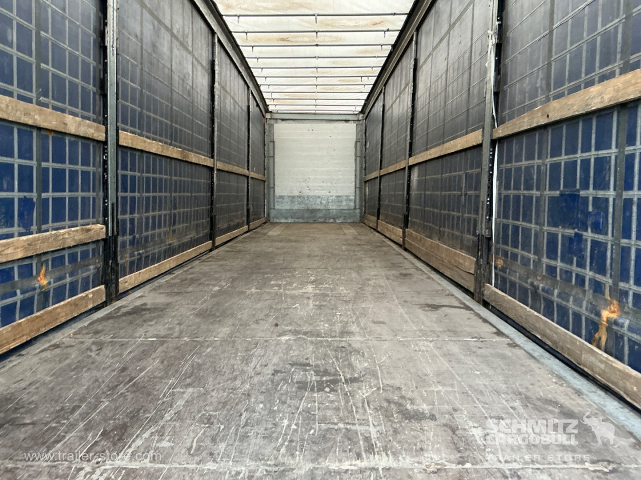 Schmitz Semi Curtainsider Mega